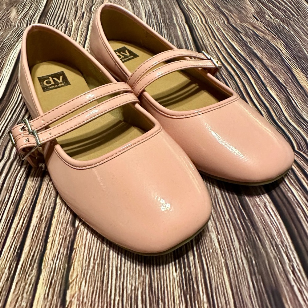 Dolce Vita Patent Flat NEVER WORN**